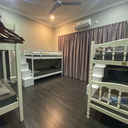 Shafickza Guesthouse كُوالا تيرينغانو المظهر الخارجي الصورة