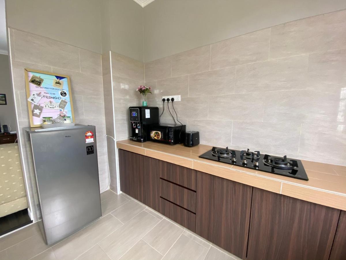 Shafickza Guesthouse كُوالا تيرينغانو المظهر الخارجي الصورة